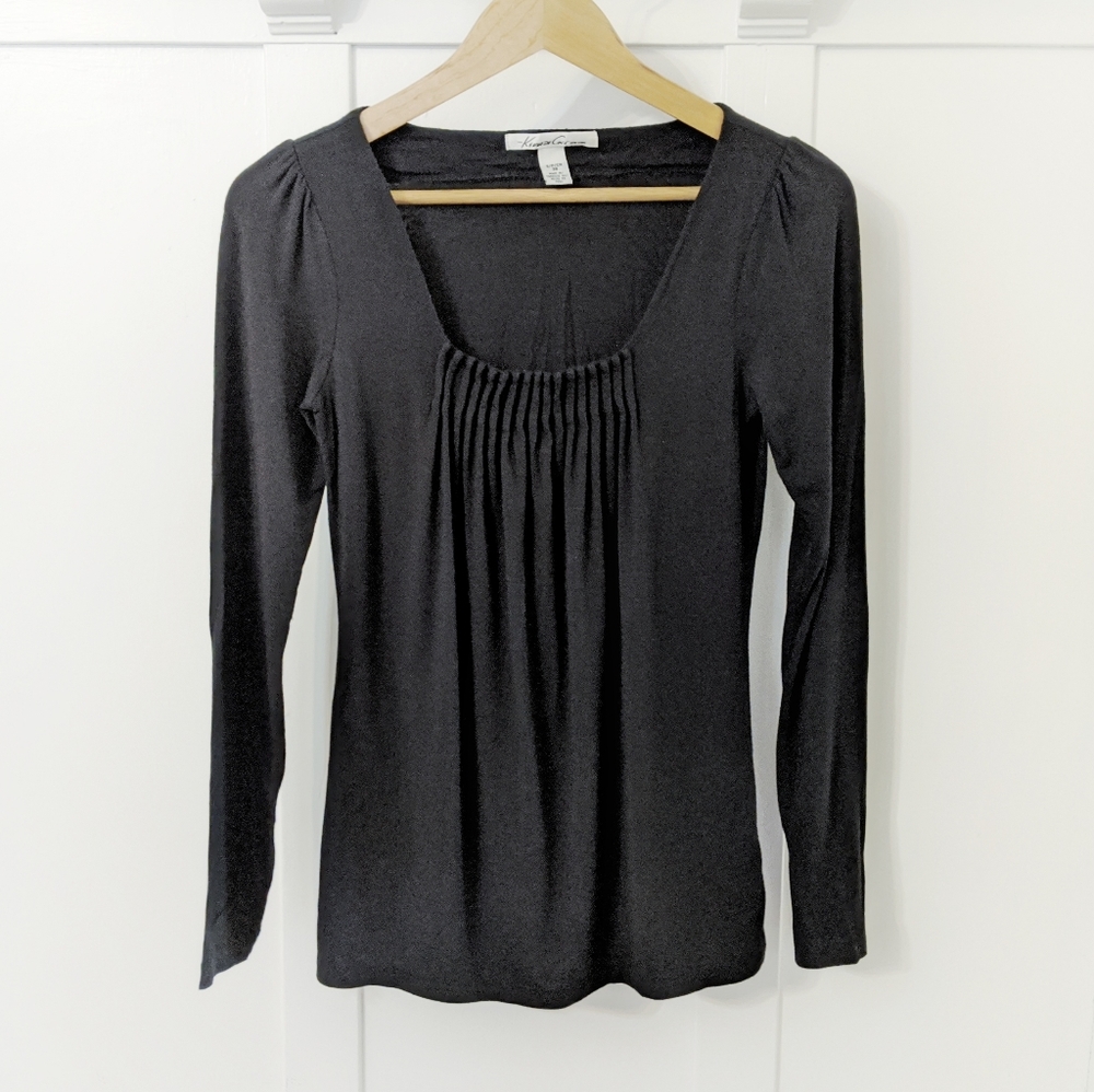 KENNETH COLE EUC Long Sleeve Tee